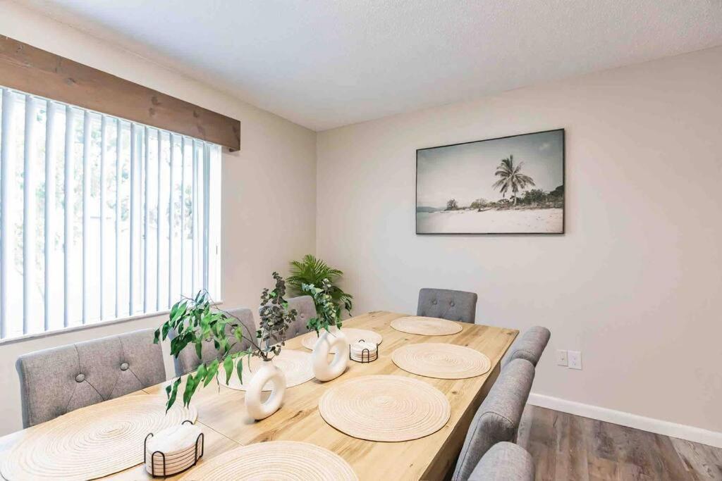 Poolside Oasis-5 Miles From Venice Beach Exterior photo